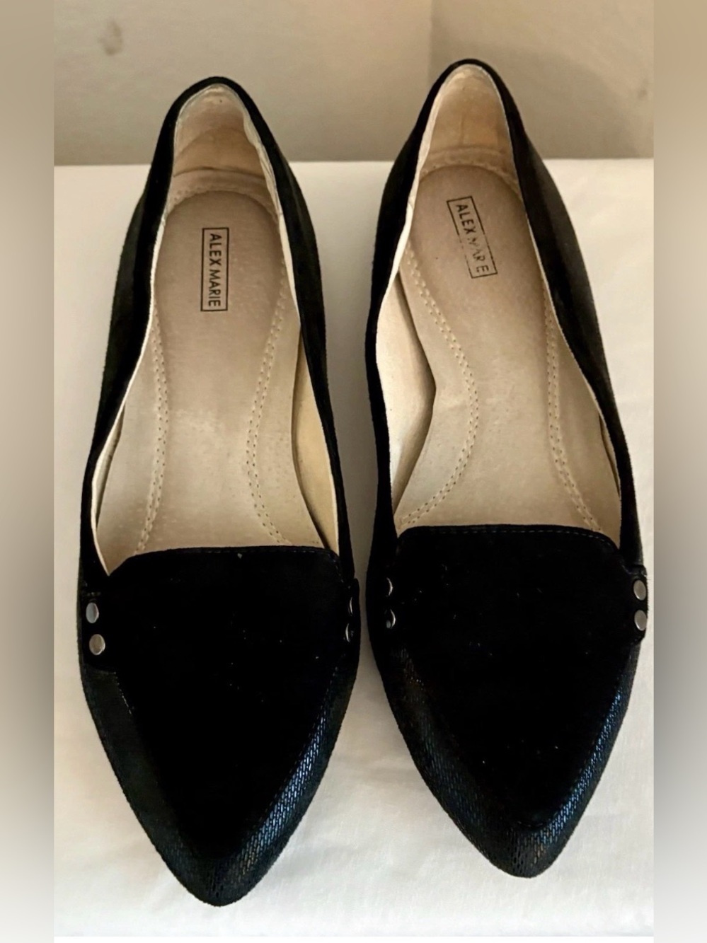 Alex Marie Ryann Women’s Black Suede Pointed toe Studded Flats Size 7